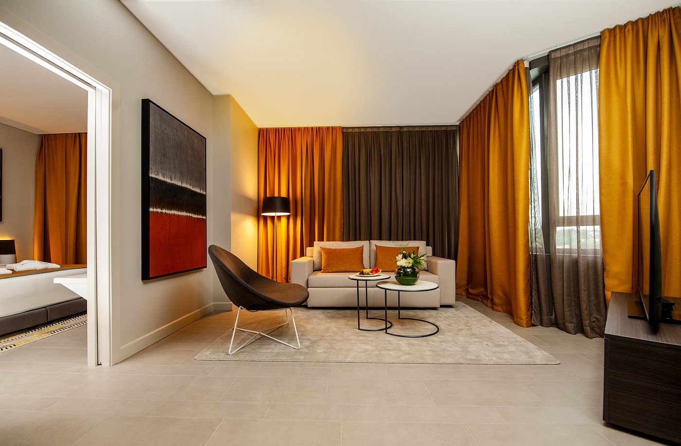 Noom Hotel Abidjan Plateau